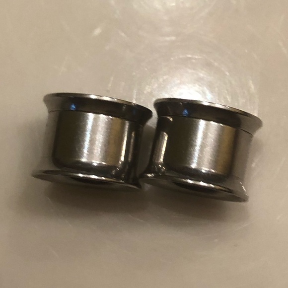 *6 for $10!* Silver and Black Double Flare Screw-Off Plugs Goth 12 mm - Picture 2 of 6